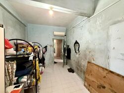 Changi Road (D14), Shop House #593657361